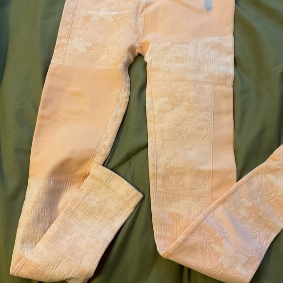 Nux FREE PEOPLE Leggings peach size small - Picture 11 of 12